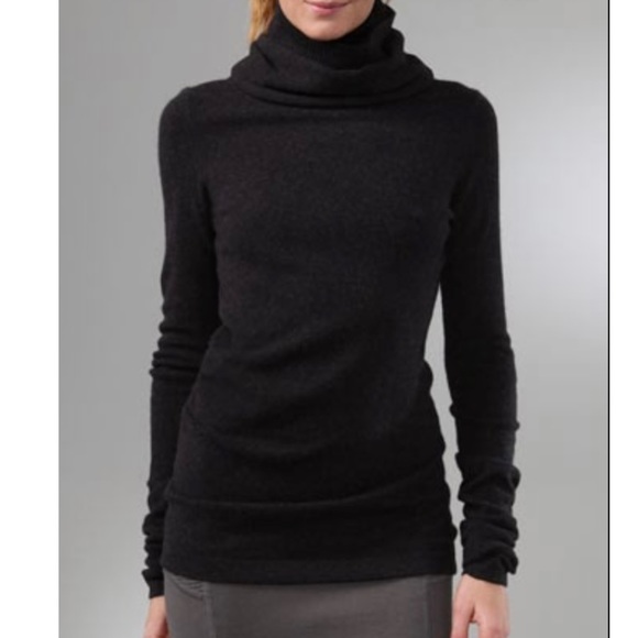 Diane Von Furstenberg Sweaters - Diane Von Furstenburg Cashmere Turtleneck Sweater